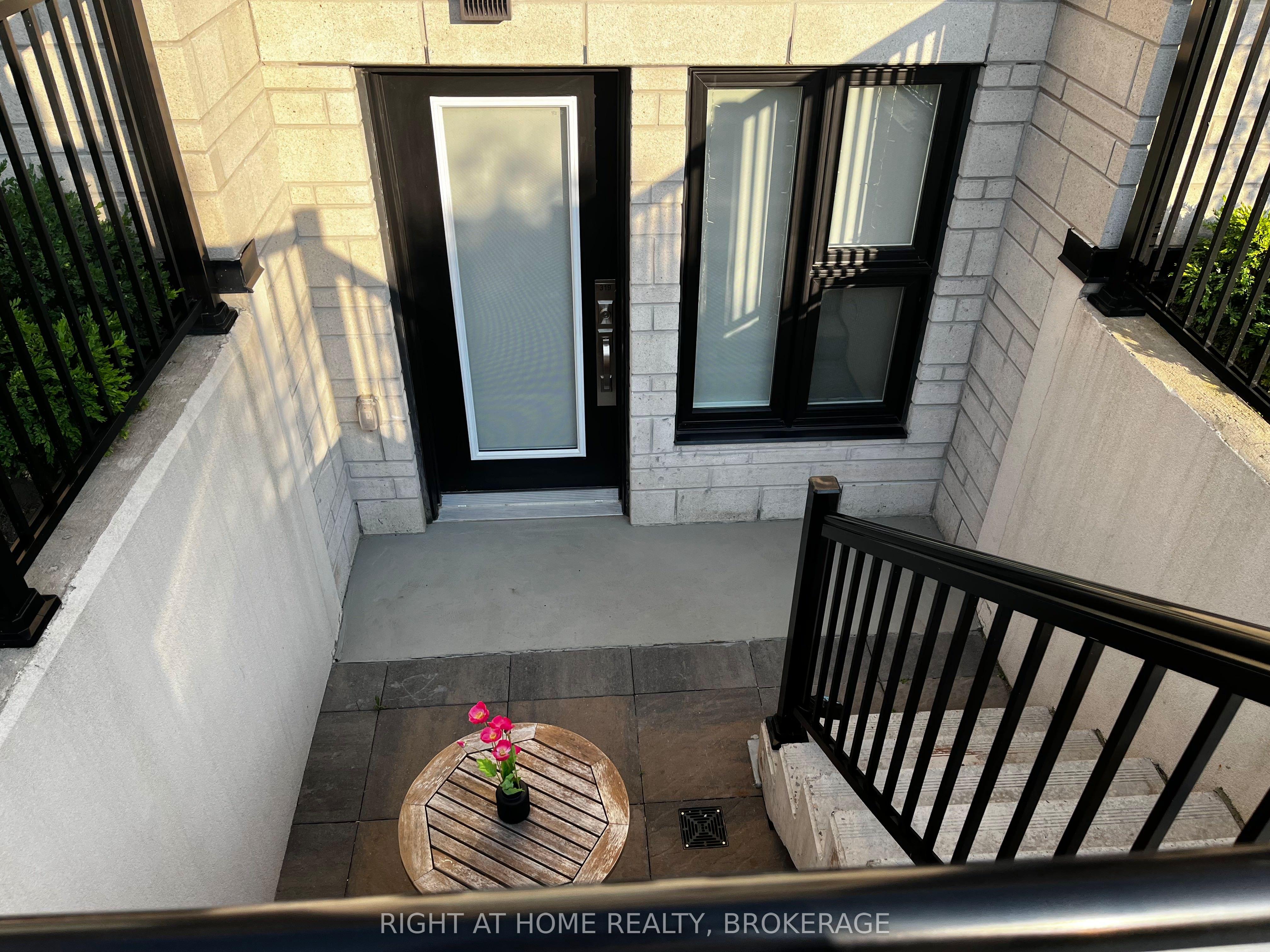 1139 Cooke Boulevard 319, Burlington, ON L7T 0C3