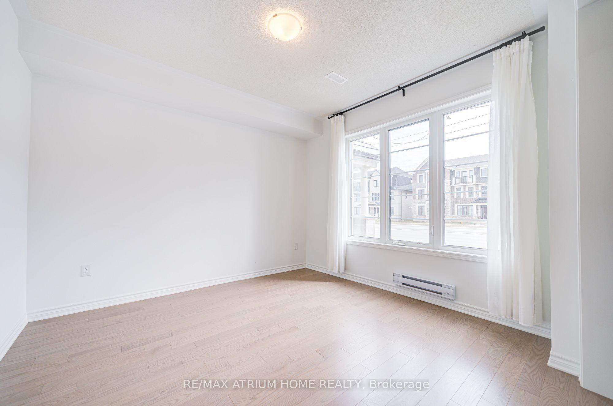 1377 William Halton Parkway, Oakville, ON L6M 5N9