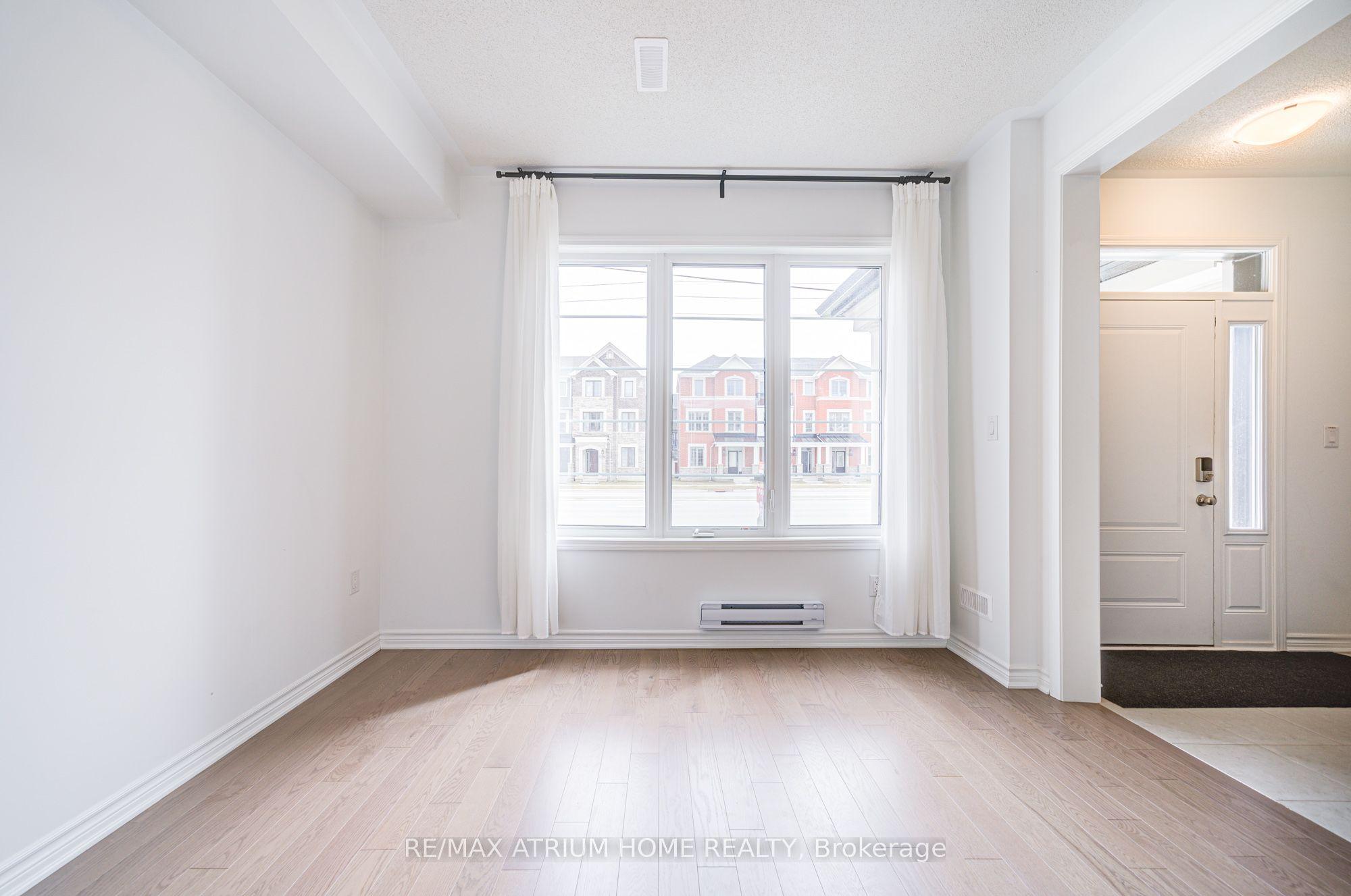 1377 William Halton Parkway, Oakville, ON L6M 5N9