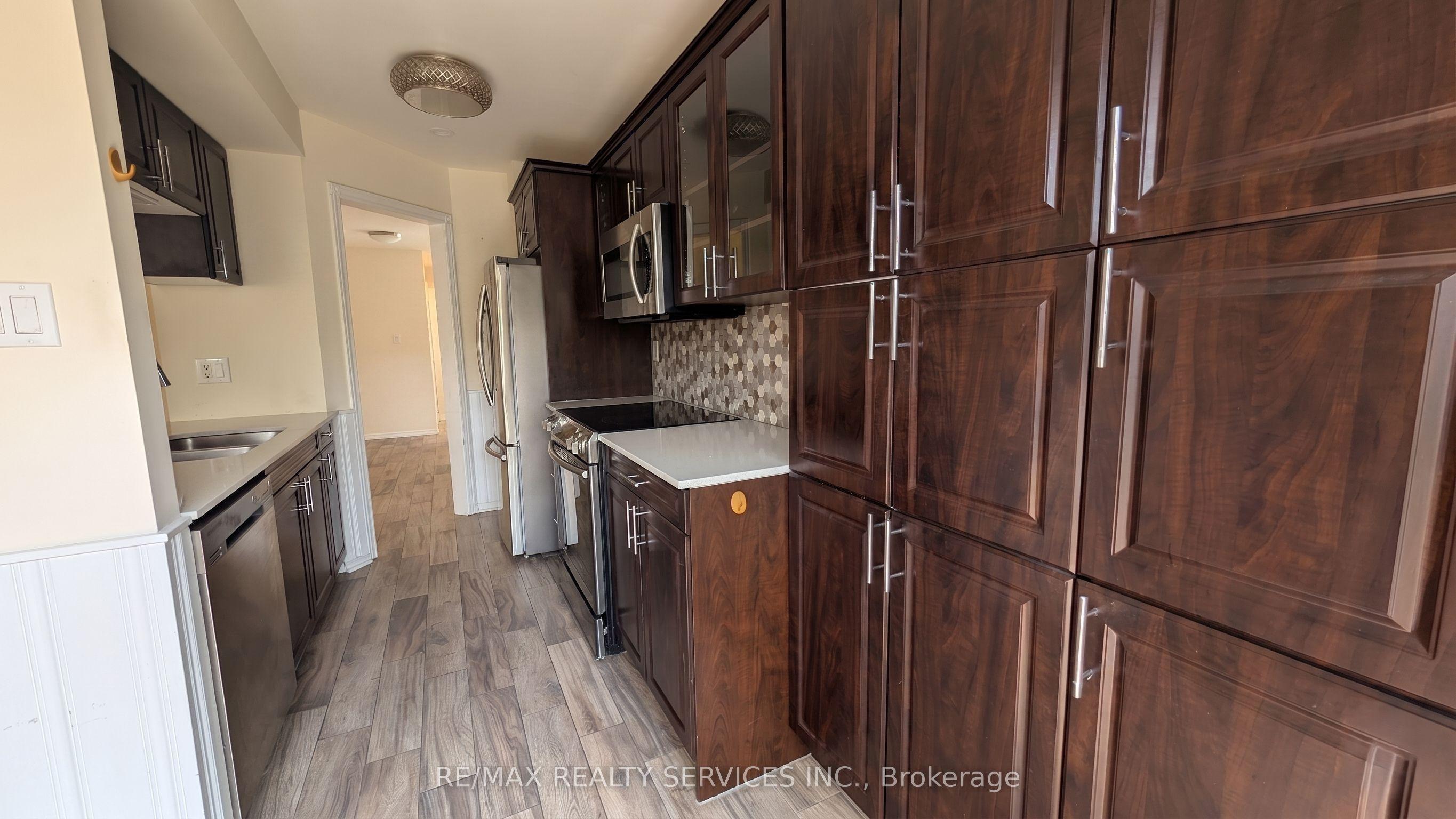 11 Beverly Lane, Halton Hills, ON L7G 5L7