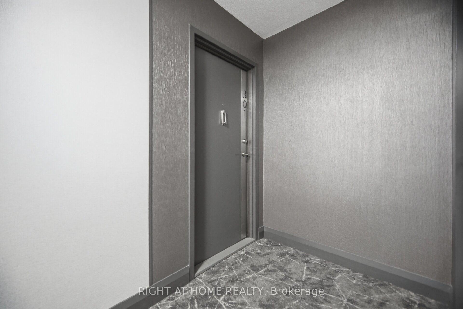 1580 Mississauga Valley Boulevard 301, Mississauga, ON L5A 3T8