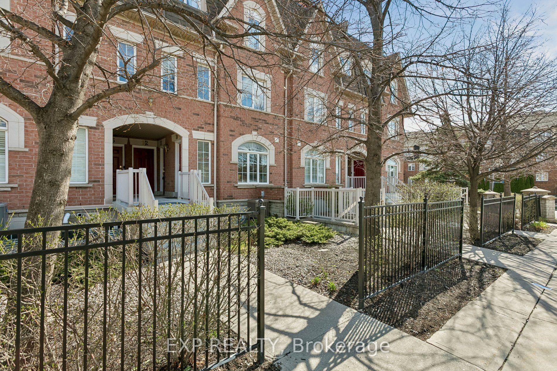 3055 Elmcreek Road 13, Mississauga, ON L5B 4J9