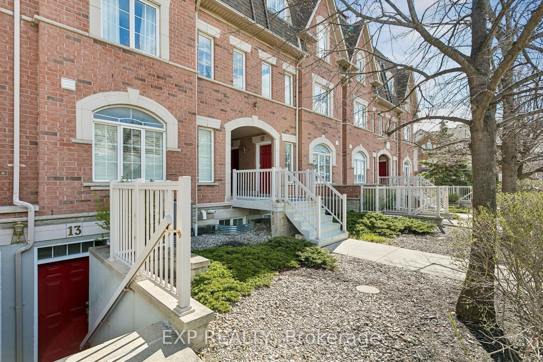 3055 Elmcreek Road 13, Mississauga, ON L5B 4J9