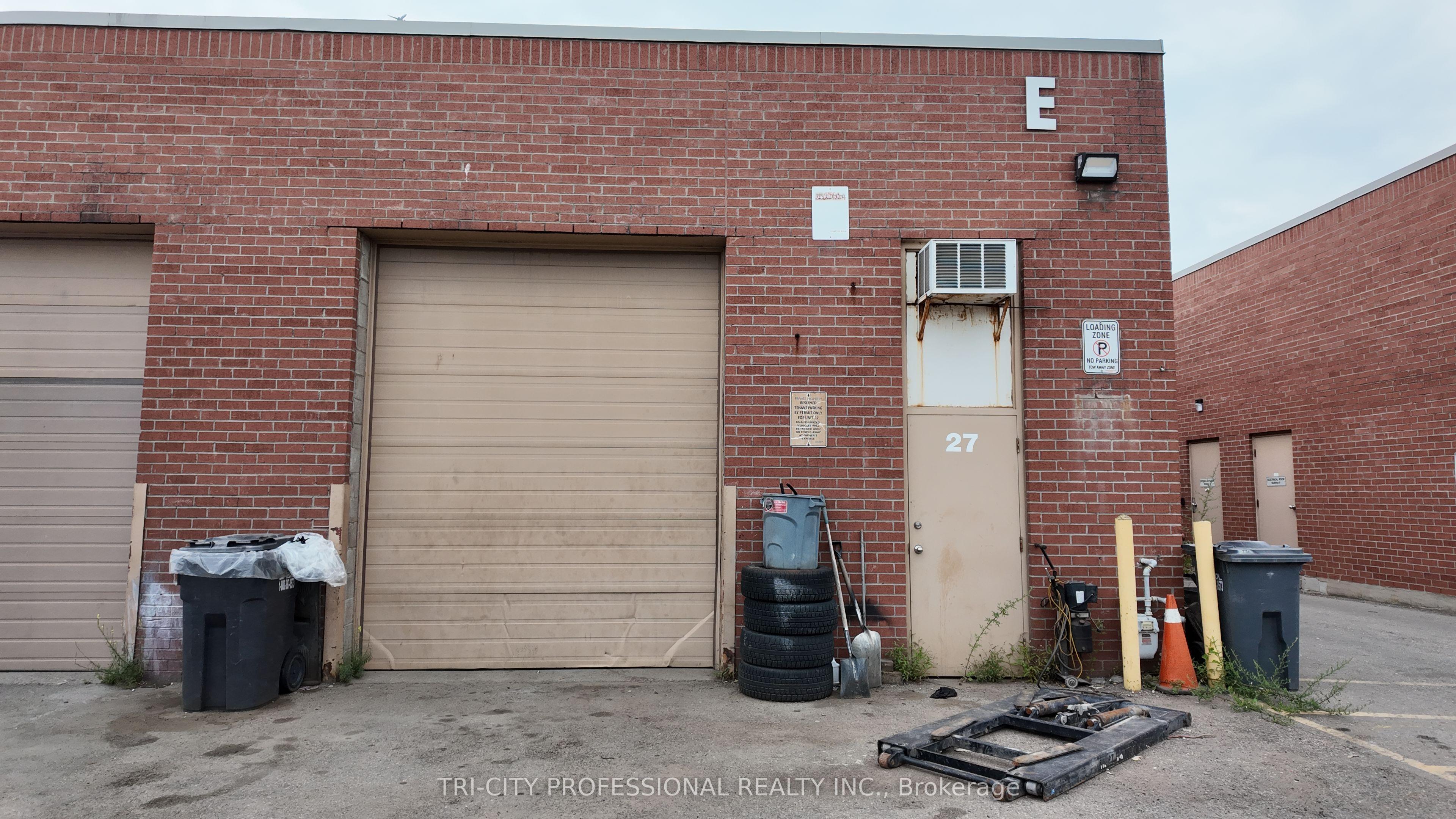 175 Toryork Drive 27, Toronto, ON M9L 2Y7