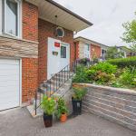 52 Dellbrook Crescent, Toronto, ON M9L 1E2