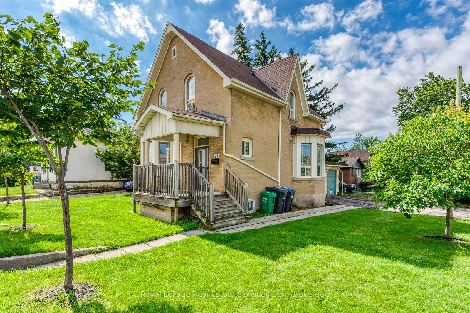 21 Centre Street S, Brampton, ON L6W 2X7