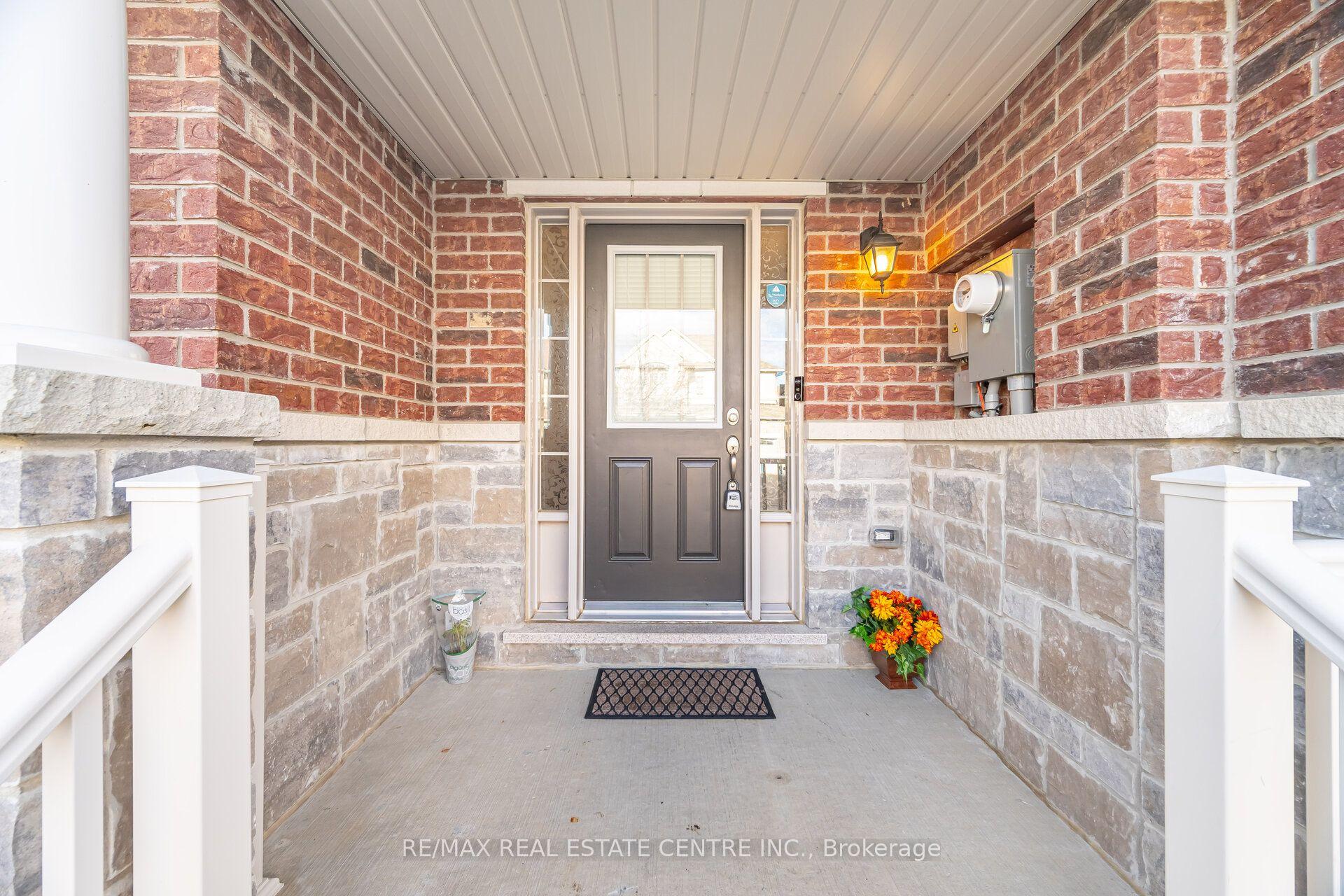11 Yately Street, Brampton, ON L7A 4R9