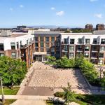 168 Sabina Drive 214, Oakville, ON L6W 0W5