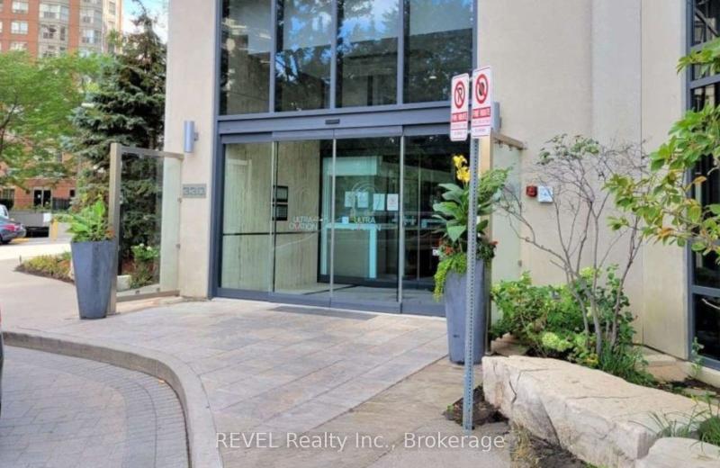 330 Burnhamthorpe Road W 2609, Mississauga, ON L5B 3Y5