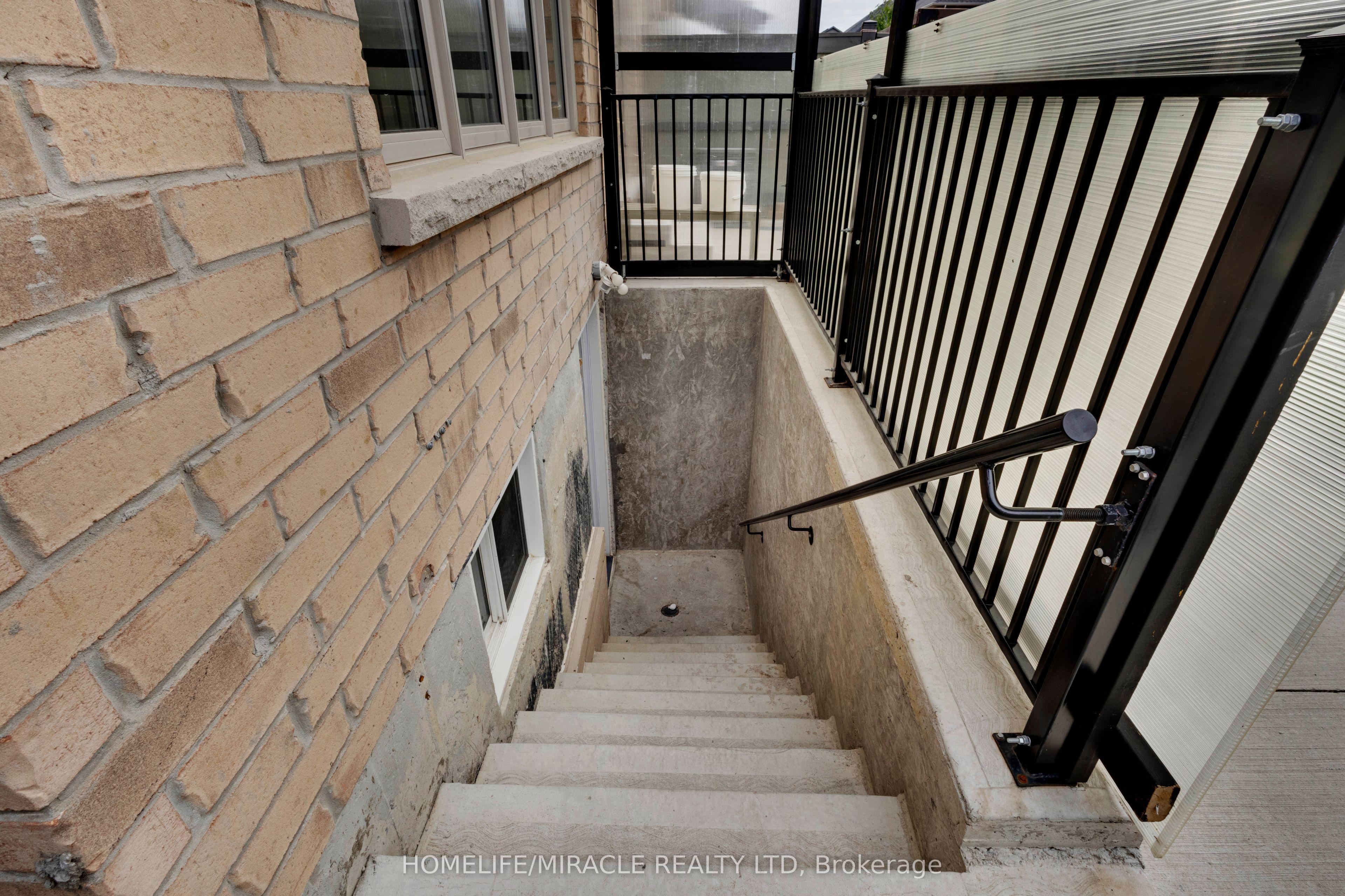 106 Dolobram Trail Bsmt, Brampton, ON L7A 4Y4