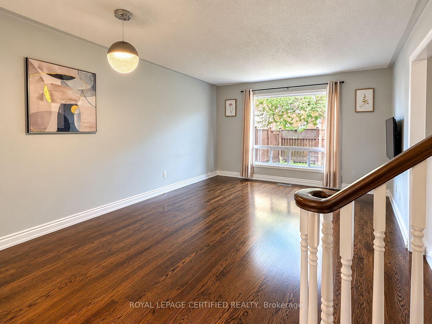 604 Hamilton Crescent, Milton, ON L9T 6G9