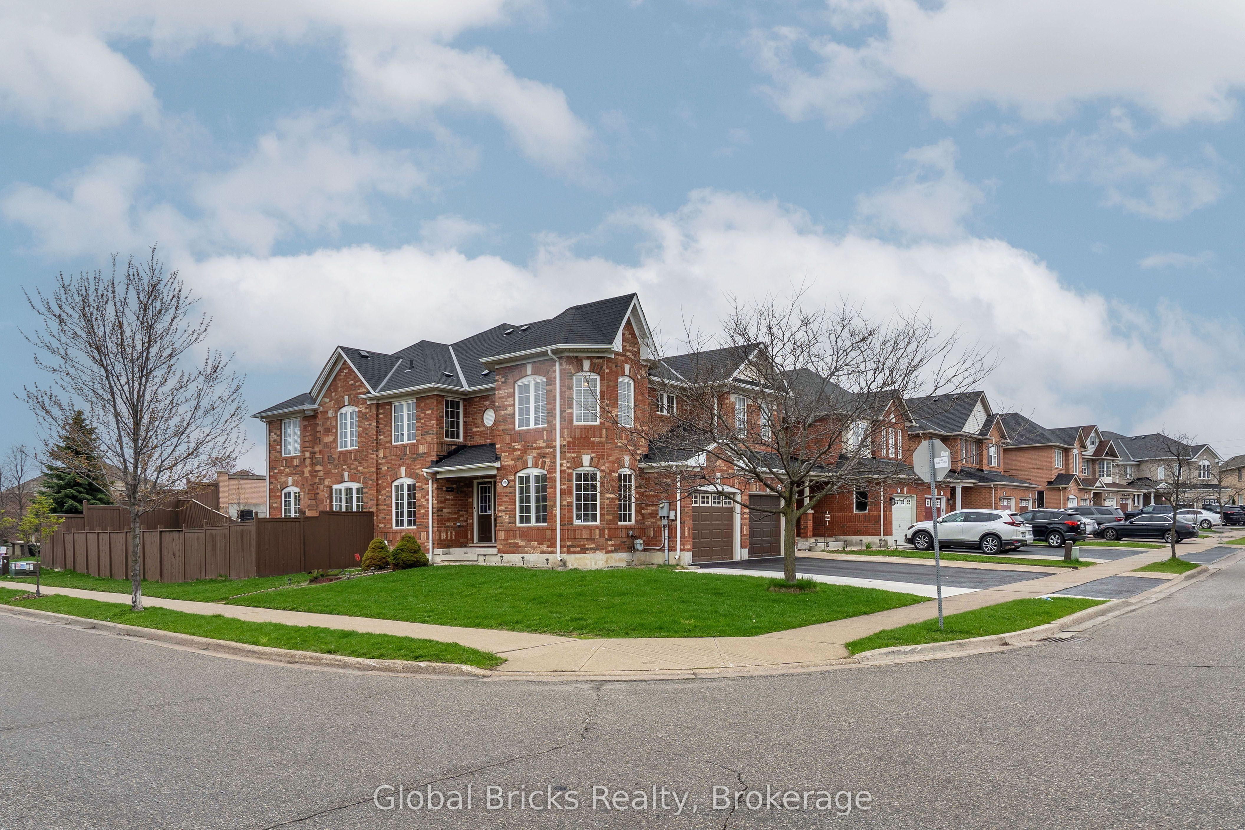 60 Dwyer Drive, Brampton, ON L6S 6L2