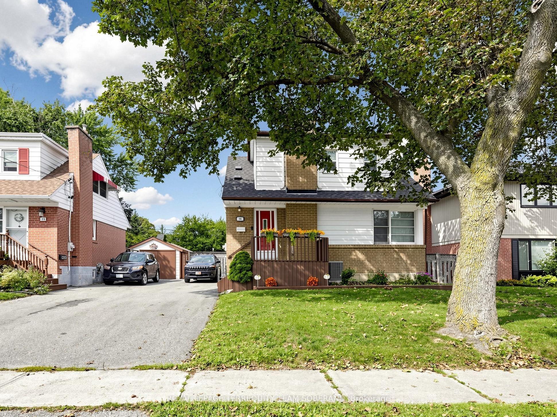 16 Clearbrooke Circle, Toronto, ON M9W 2E3