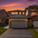 668 Greycedar Crescent, Mississauga, ON L4W 3J7