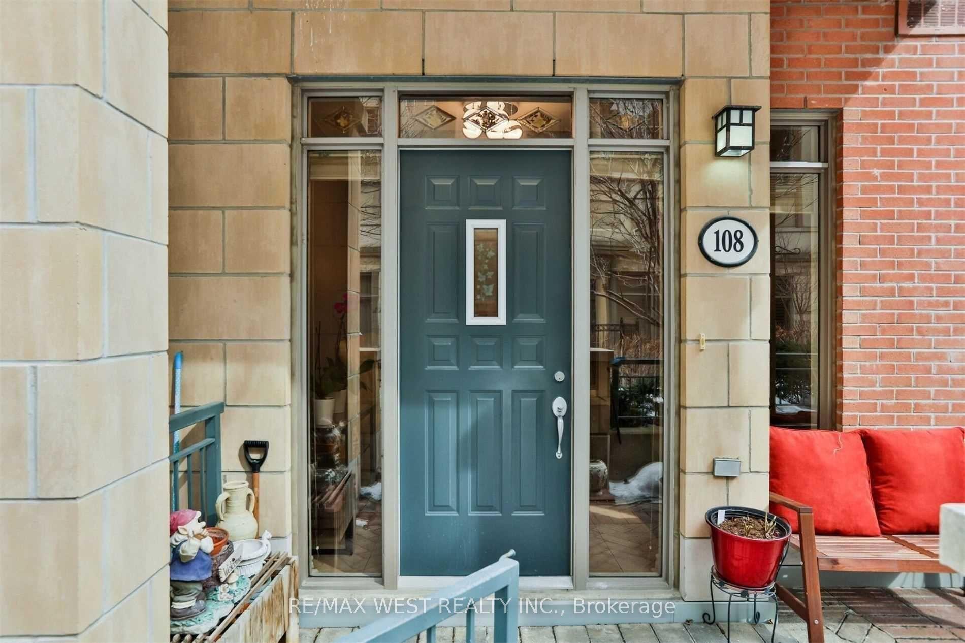 330 Princess Royal Drive GV-108, Mississauga, ON L5B 4M8