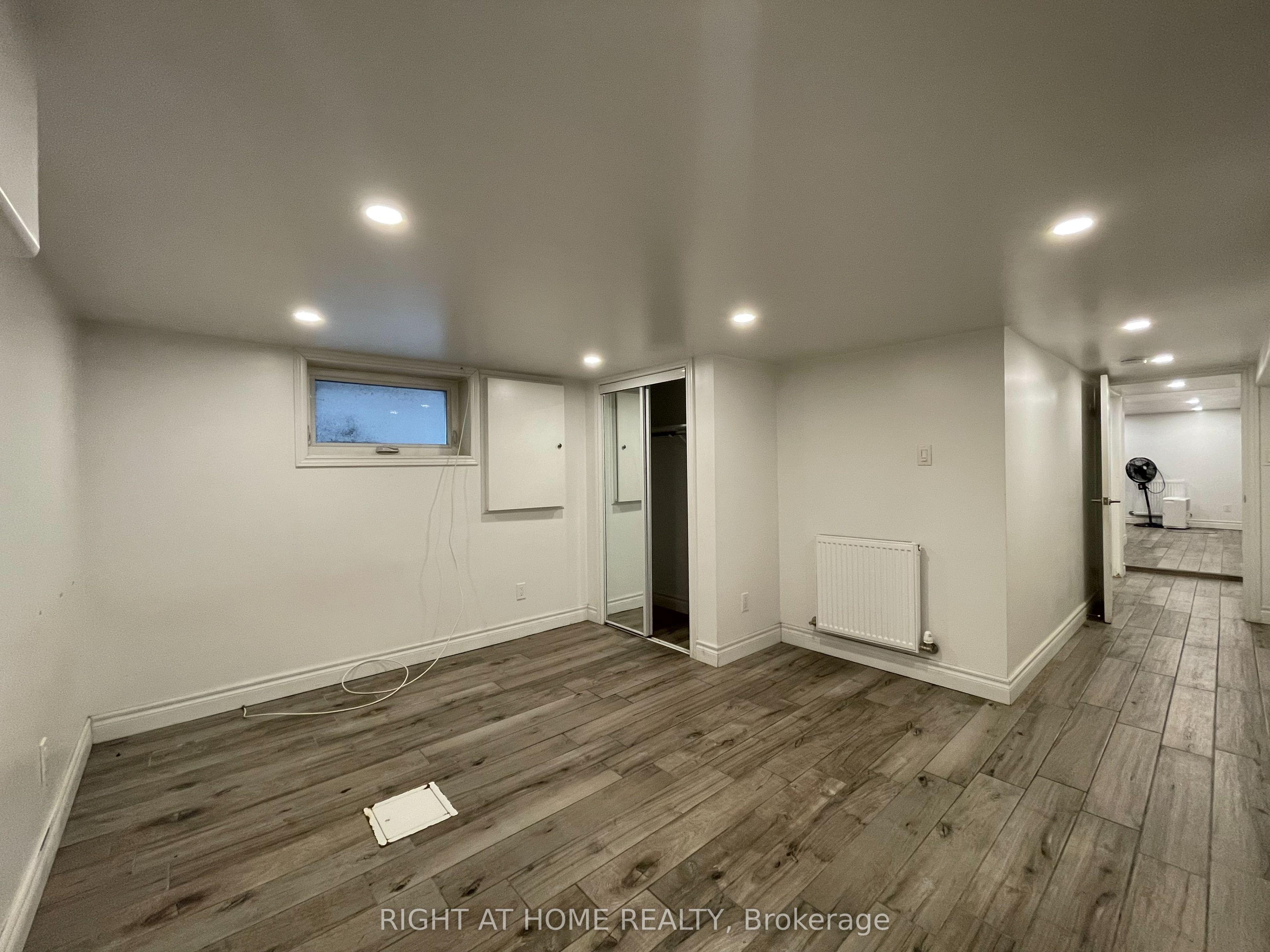 755 Dupont Street B, Toronto, ON M6G 1Z5