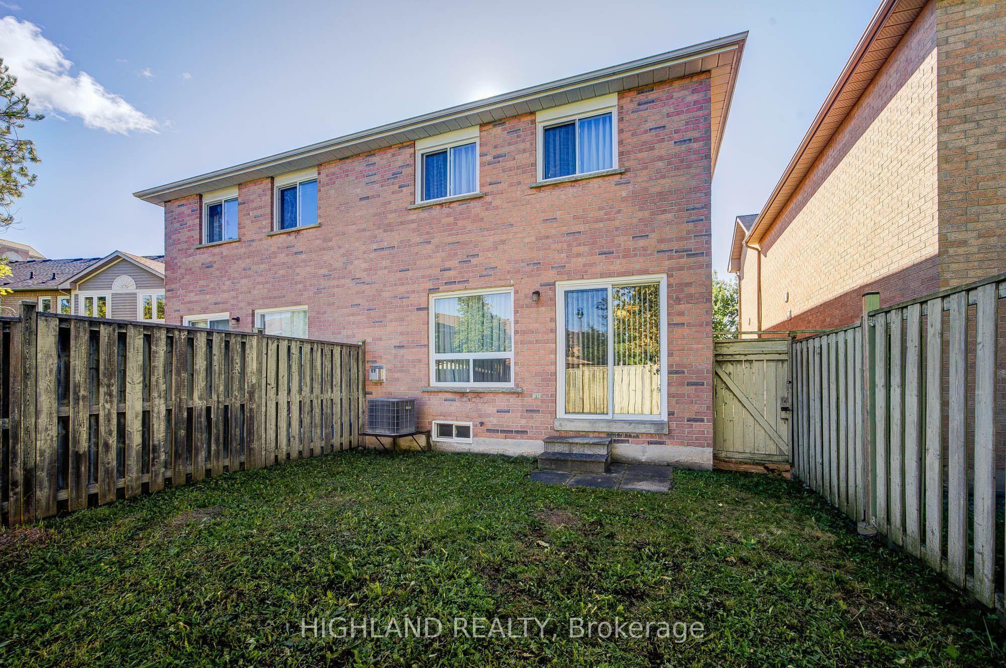 849 Scollard Court, Mississauga, ON L5V 1N1