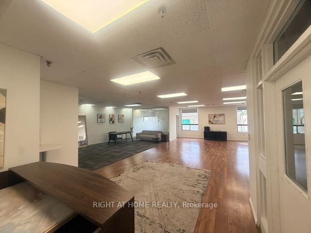 71 Judson Street A, Toronto, ON M8Z 1A4