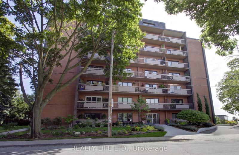 41 Lake Shore Drive 502, Toronto, ON M8V 1Z3