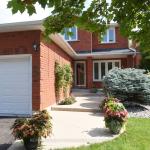 4473 Stonemill Court, Mississauga, ON L5V 1E5