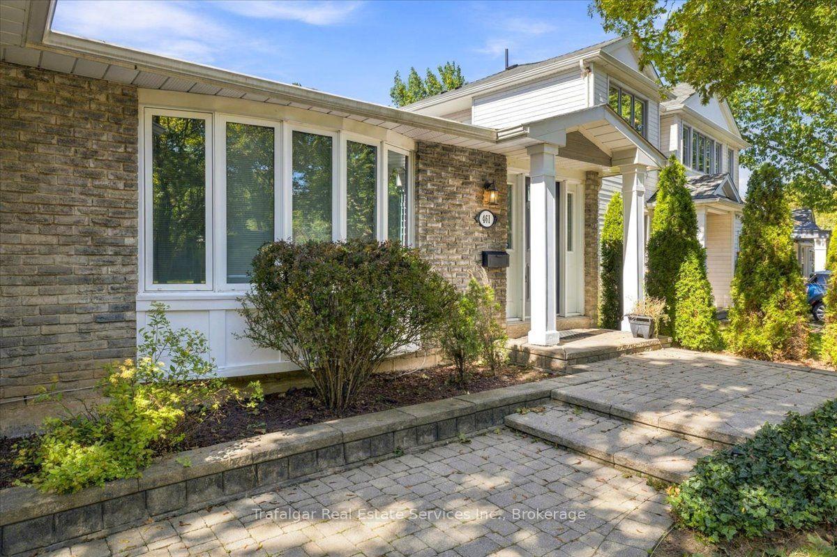 461 Maple Avenue, Oakville, ON L6J 2J2