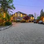 1540 Mississauga Road, Mississauga, ON L5H 2K1