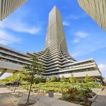 30 Shore Breeze Drive 6110, Toronto, ON M8V 0J1