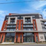 2433 Dufferin Street 708, Toronto, ON M6E 0B4