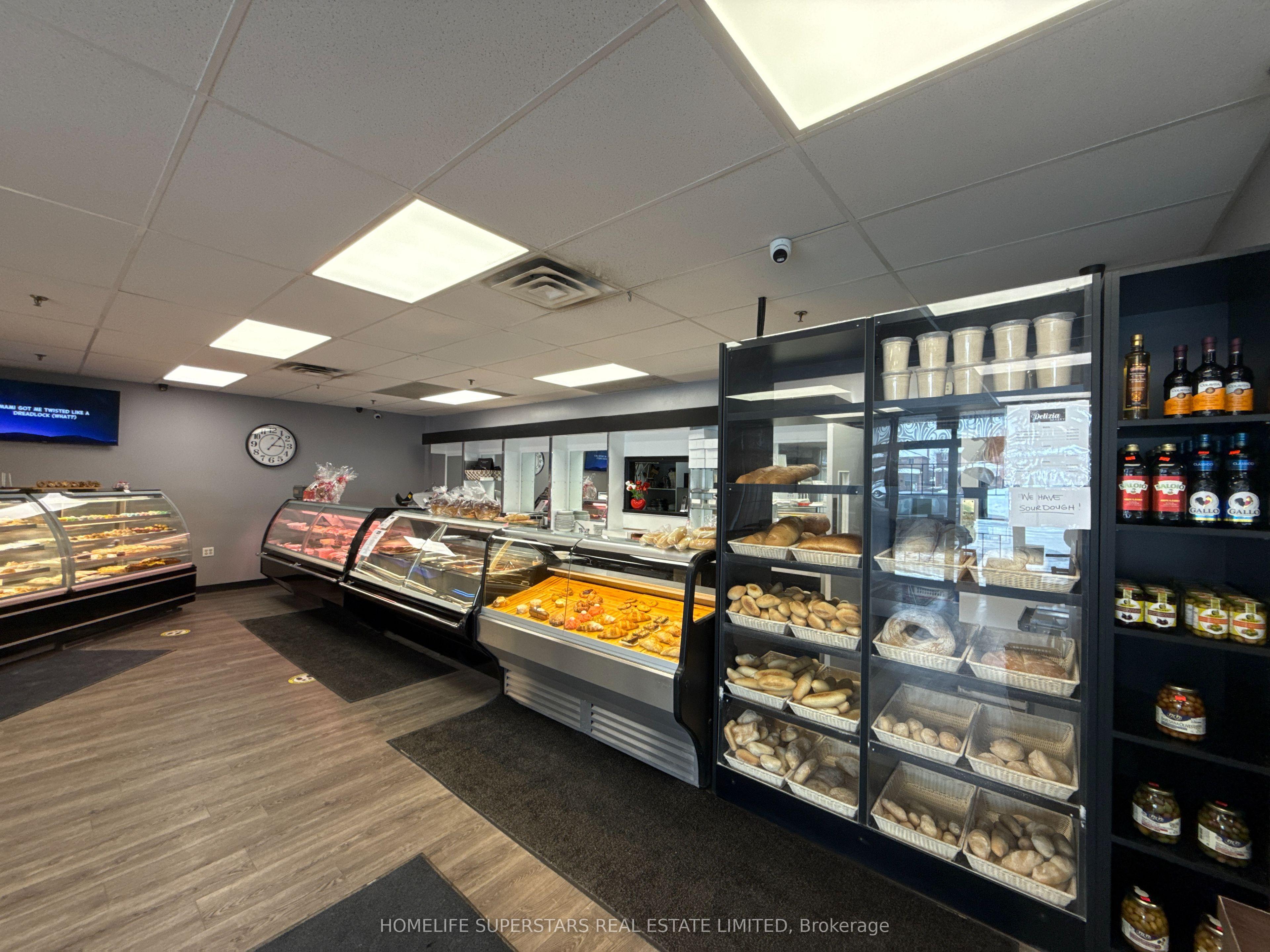 27 RUTH Avenue, Brampton, ON L6Z 4R2