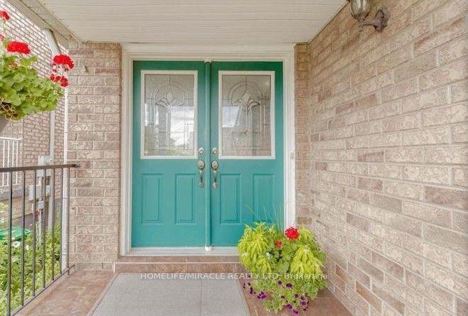 58 Summerdale Crescent, Brampton, ON L6X 4V9