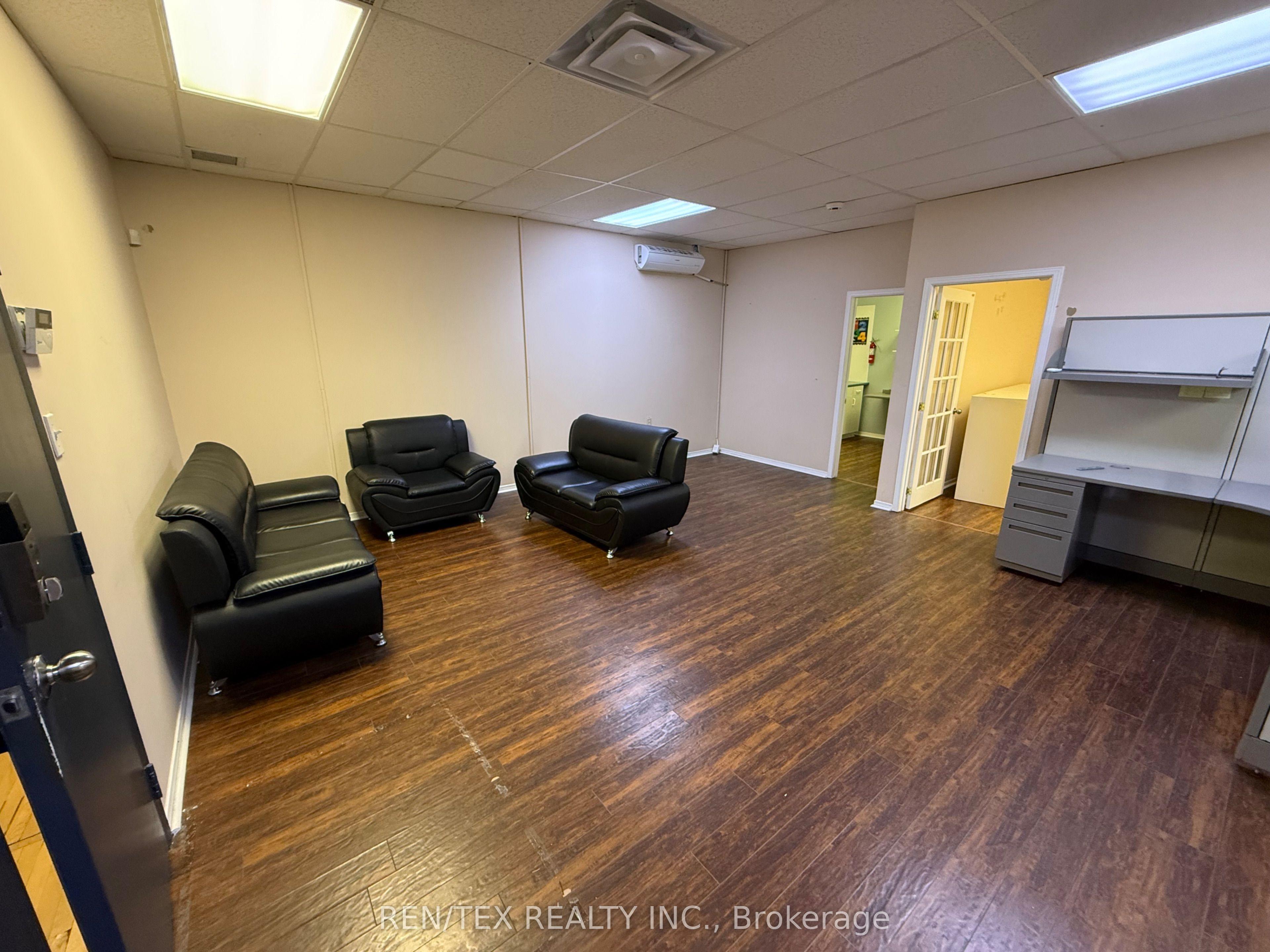 2733 Lakeshore Boulevard 214, Toronto, ON M8V 1G9