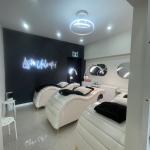 3810 Bloor Street W Rm #1, Toronto, ON M9B 6C2