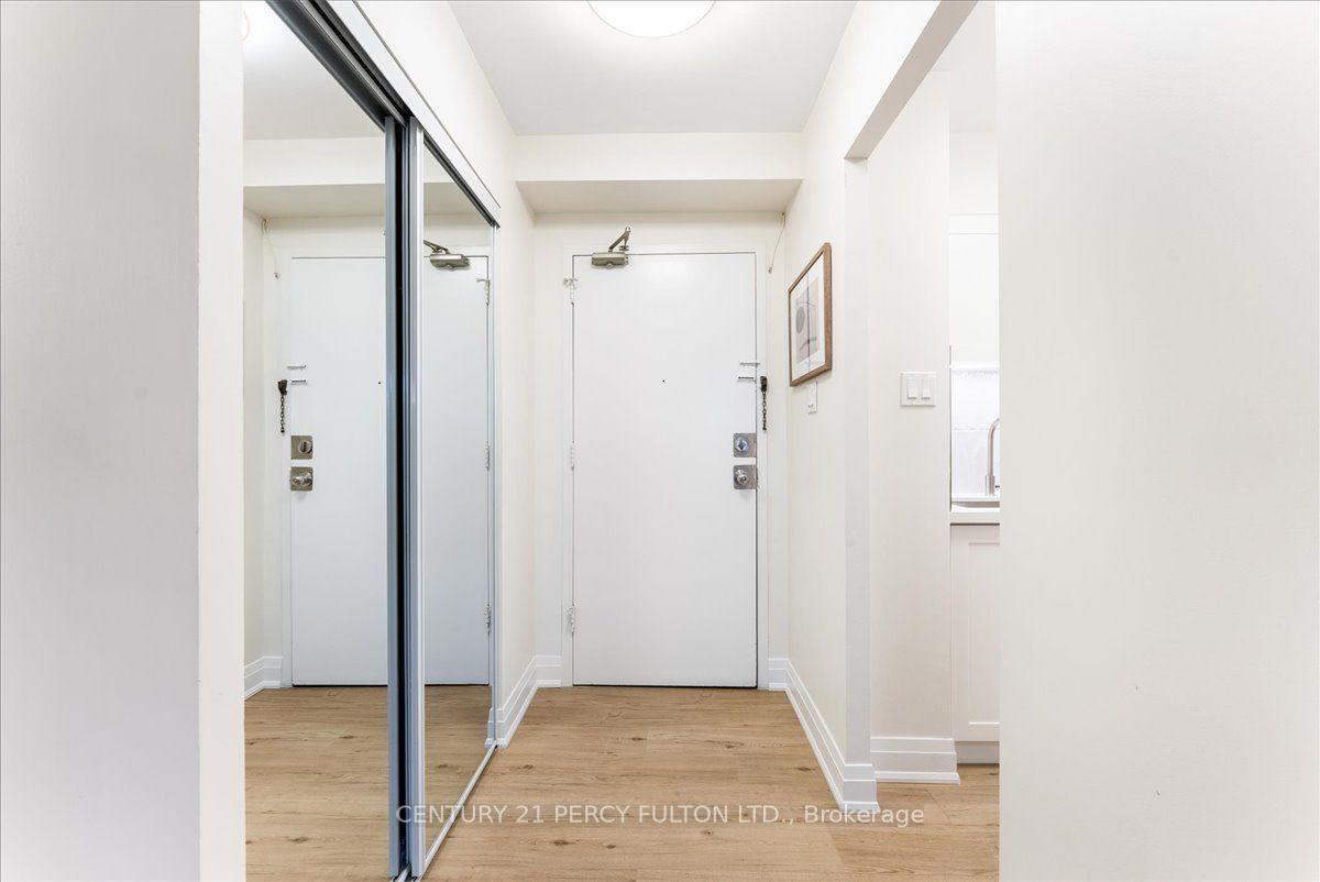 15 London Green Court 705, Toronto, ON M3N 1K4