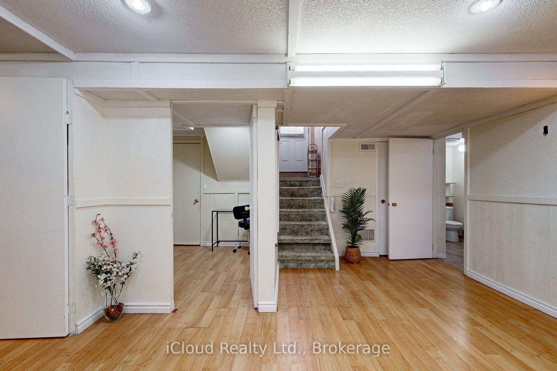 50 Denlow Drive Lower, Brampton, ON L6Y 2L5