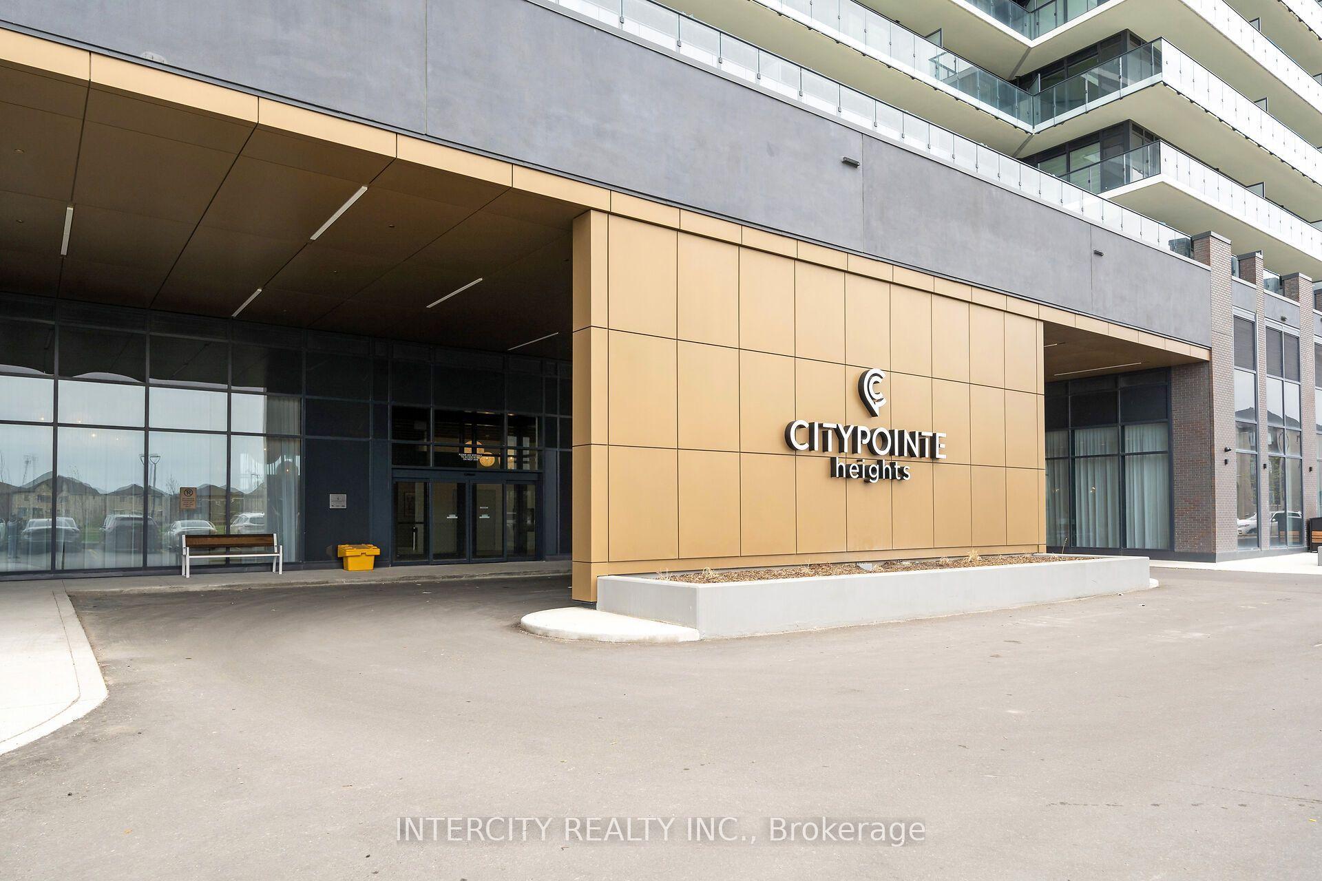 15 Skyridge Drive E 1221, Brampton, ON L6P 4S3