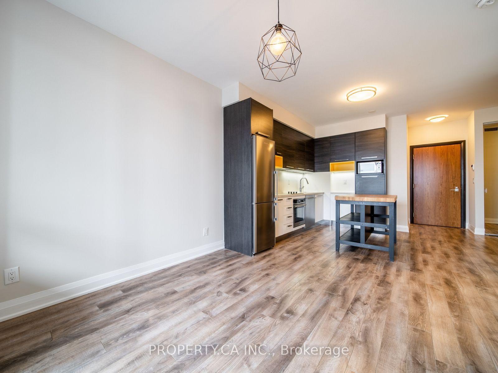 36 Park Lawn Road 3501, Toronto, ON M8V 0E5