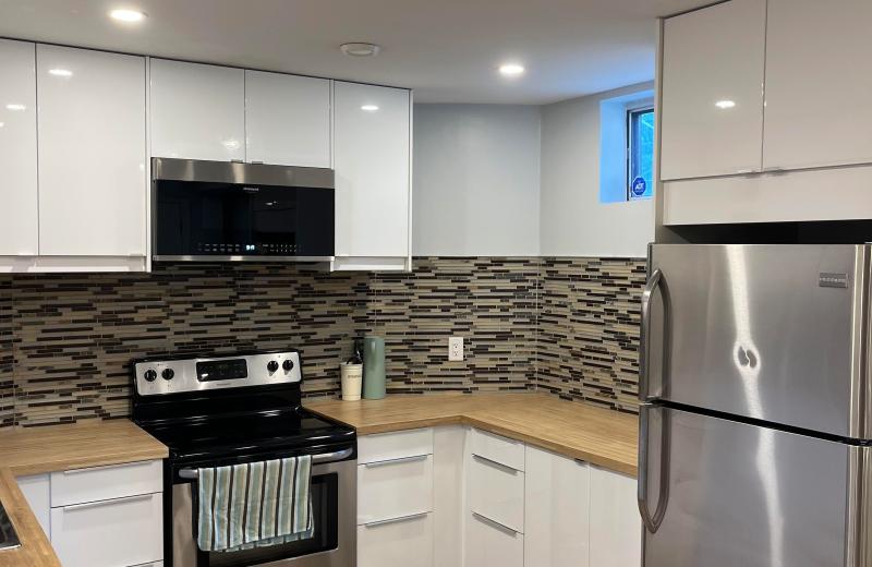 21 Melbert Road Bsmt, Toronto, ON M9C 3P5