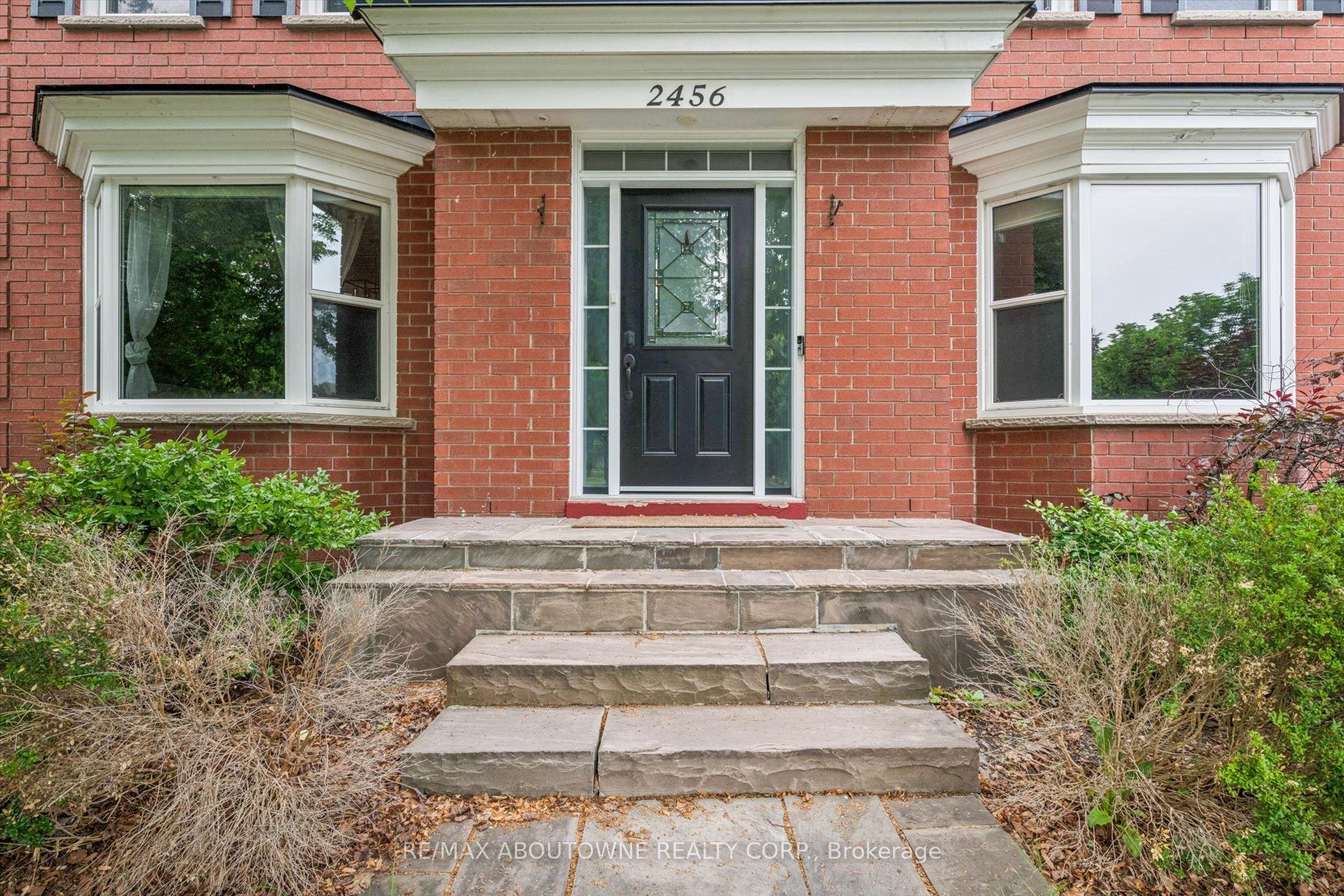 2456 Sixth Line, Oakville, ON L6H 5Z8