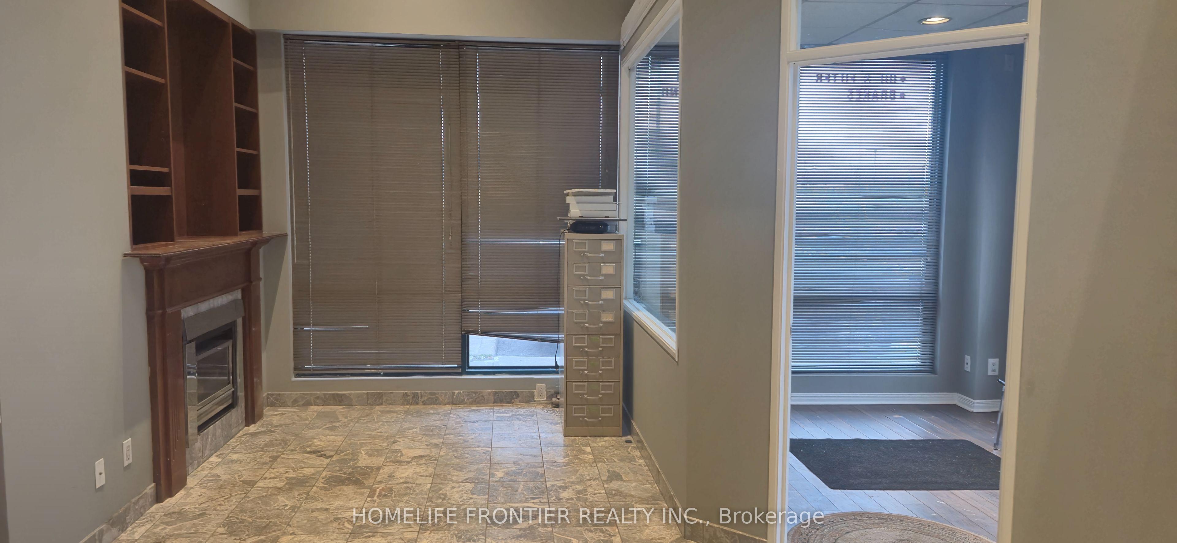 1290 W Finch West Avenue W #18-A, Toronto, ON M3J 3K3