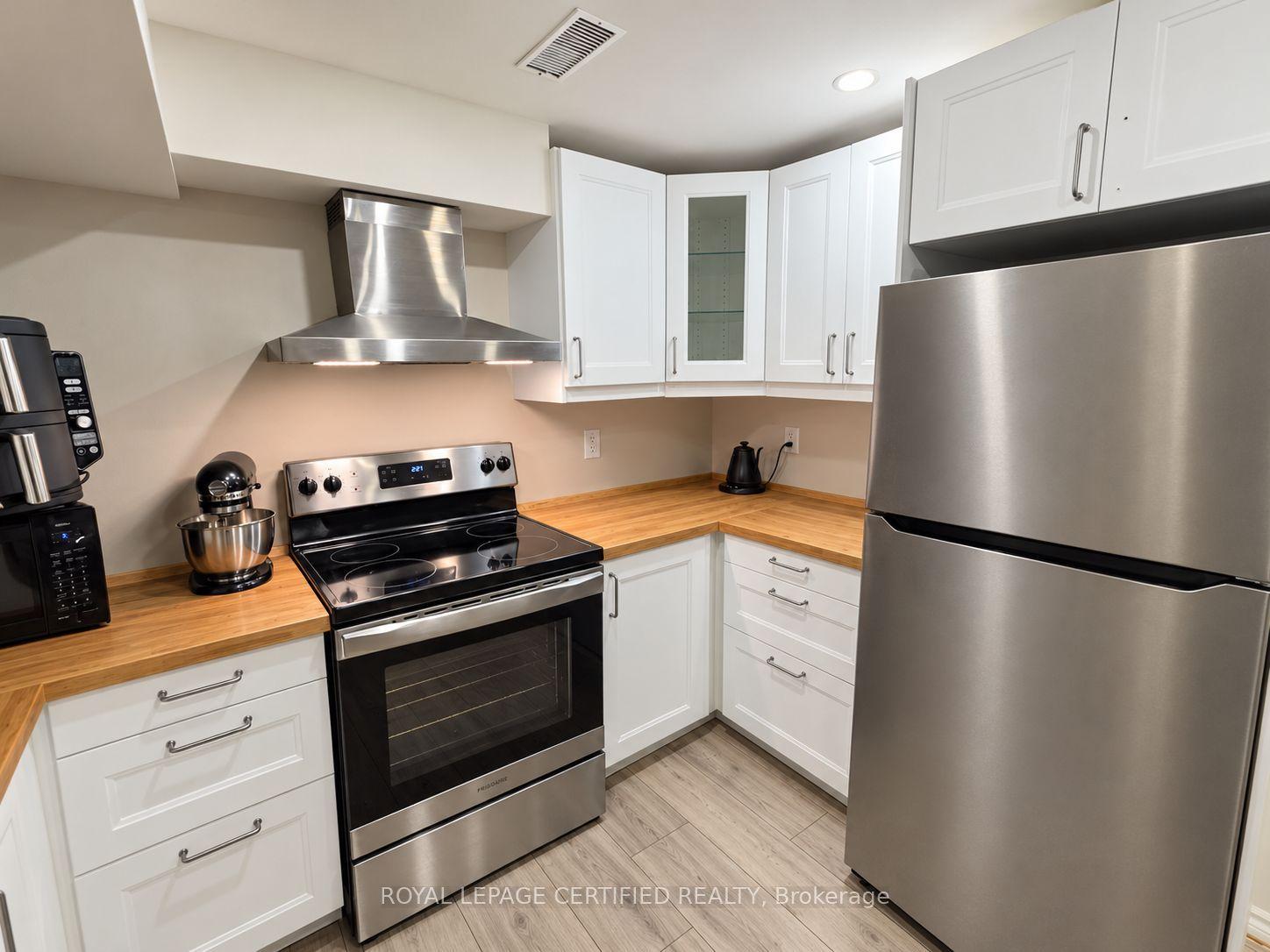 3856 Swiftdale Drive Bsmt, Mississauga, ON L5M 6M5
