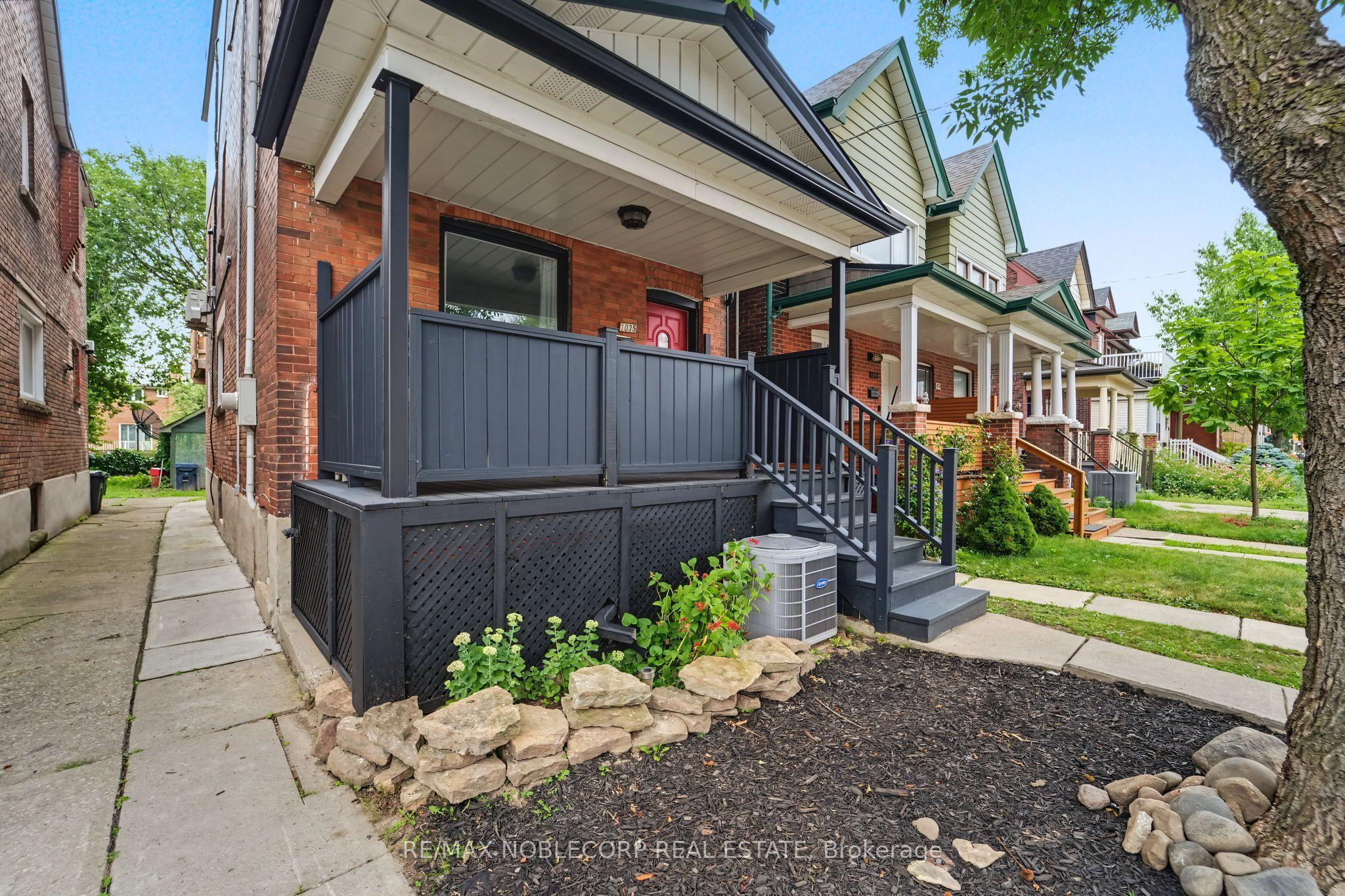 1035 Dovercourt Road, Toronto, ON M6H 2X7
