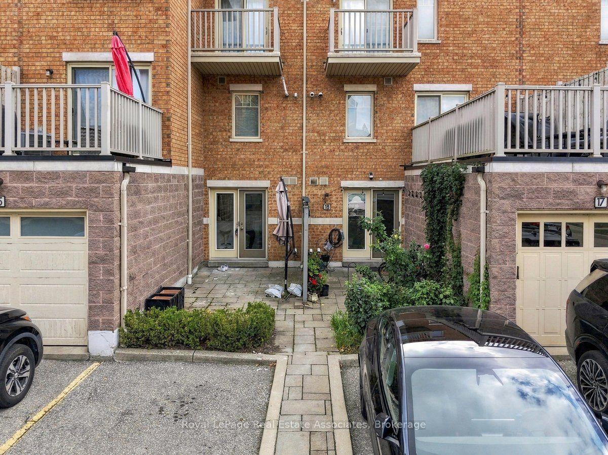 3975 Eglinton Avenue W 16, Mississauga, ON L5M 0E7