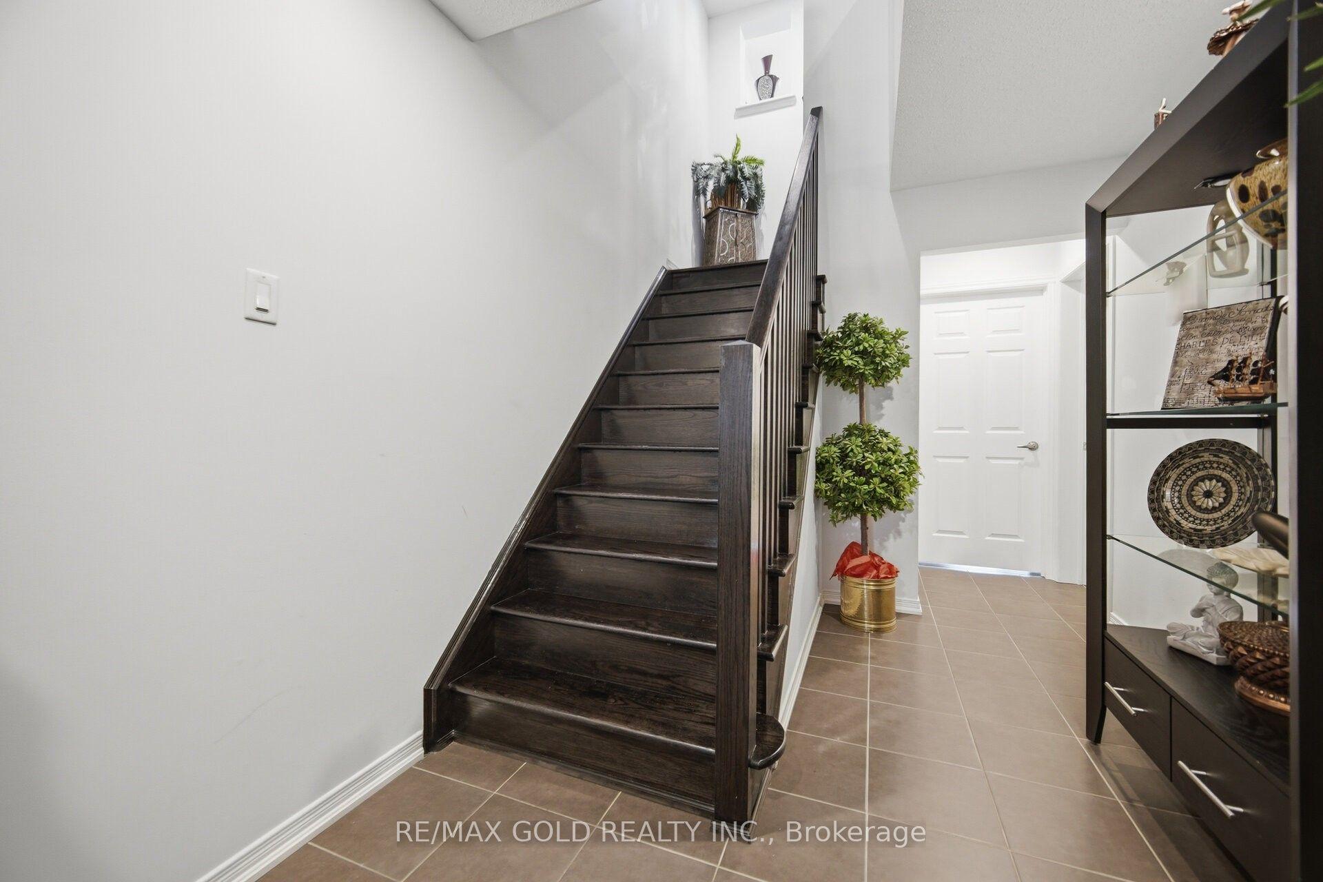 4 Utopia Way, Brampton, ON L6P 4A5