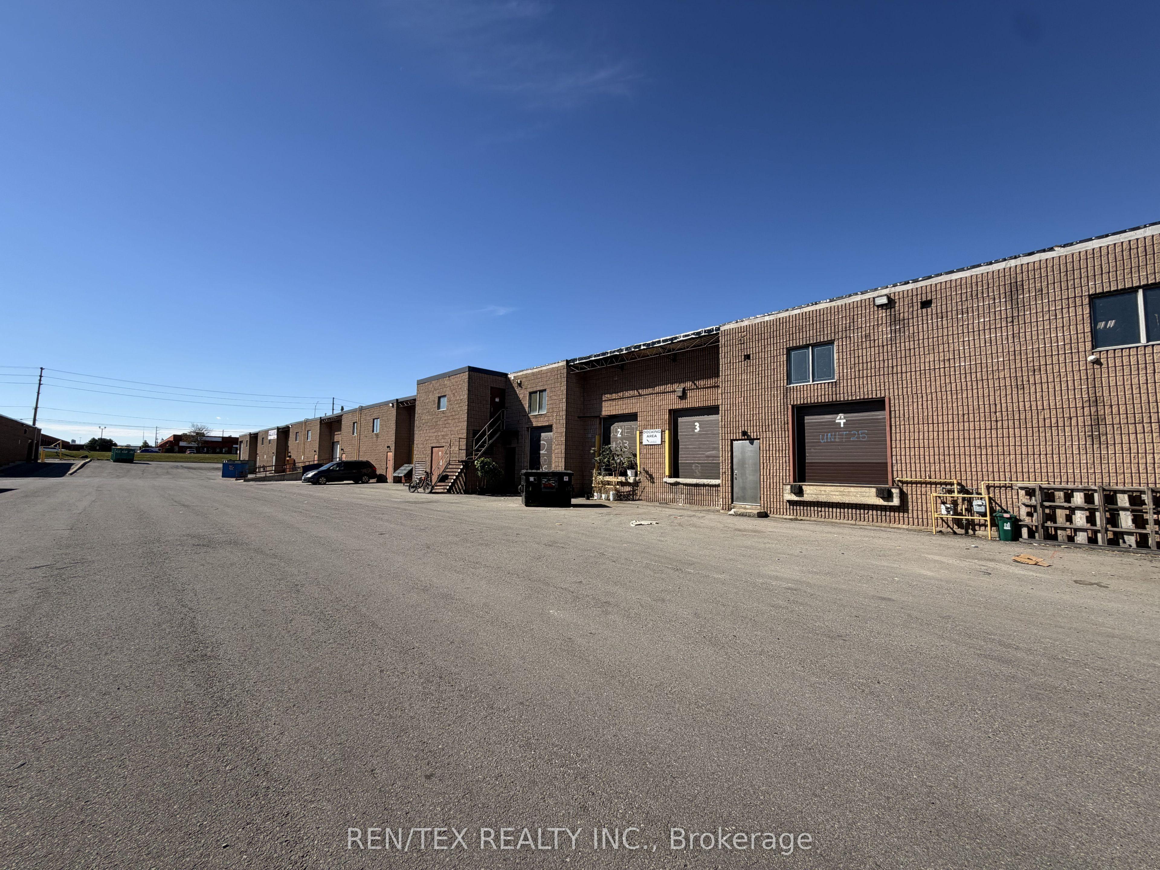 14 Strathearn Avenue 23-25, Brampton, ON L6T 4P1