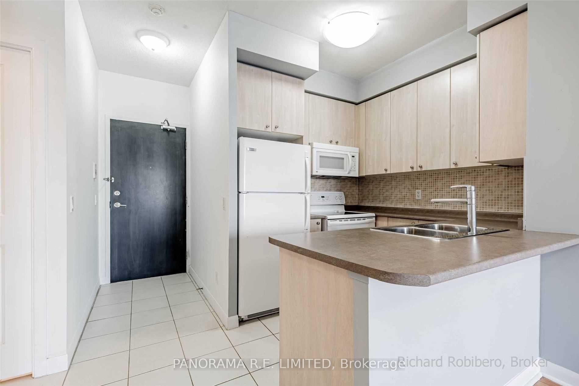 235 Sherway Gardens Road 209, Toronto, ON M9C 0A2