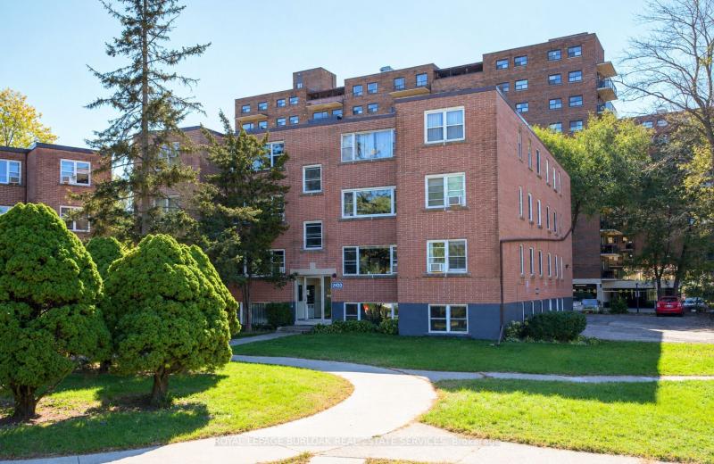 2420 New Street 1, Burlington, ON L7R 1J6
