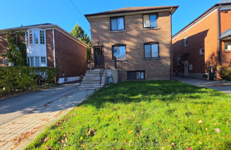 34 Nineteenth Street 3, Toronto, ON M8V 3L3