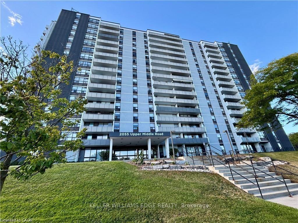 2055 Upper Middle Road 302, Burlington, ON L7P 3P4