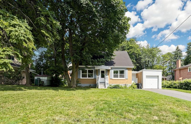 22 Havenridge Drive, Toronto, ON M9P 3M4