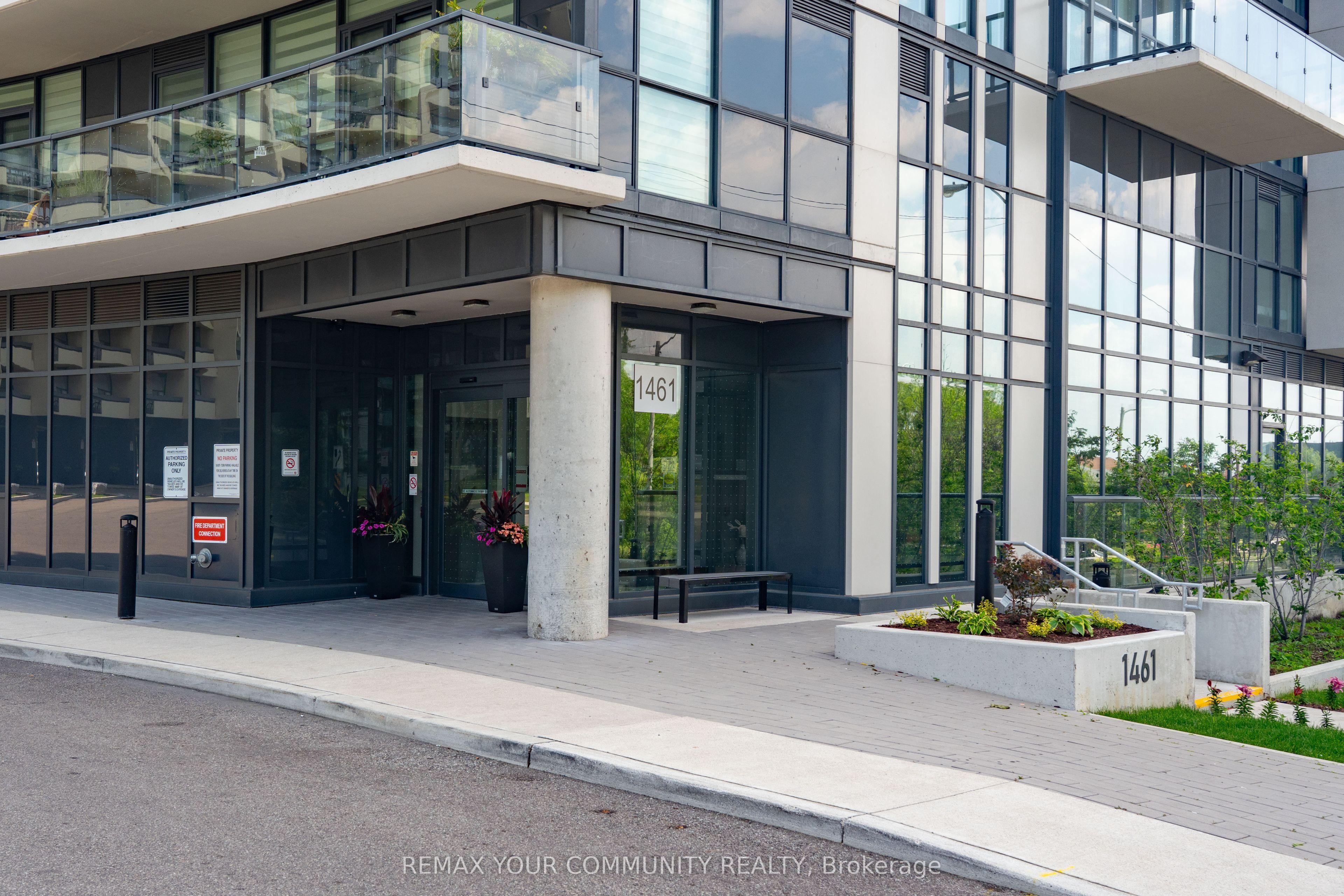 1461 Lawrence Avenue 1504, Toronto, ON M6L 0A6